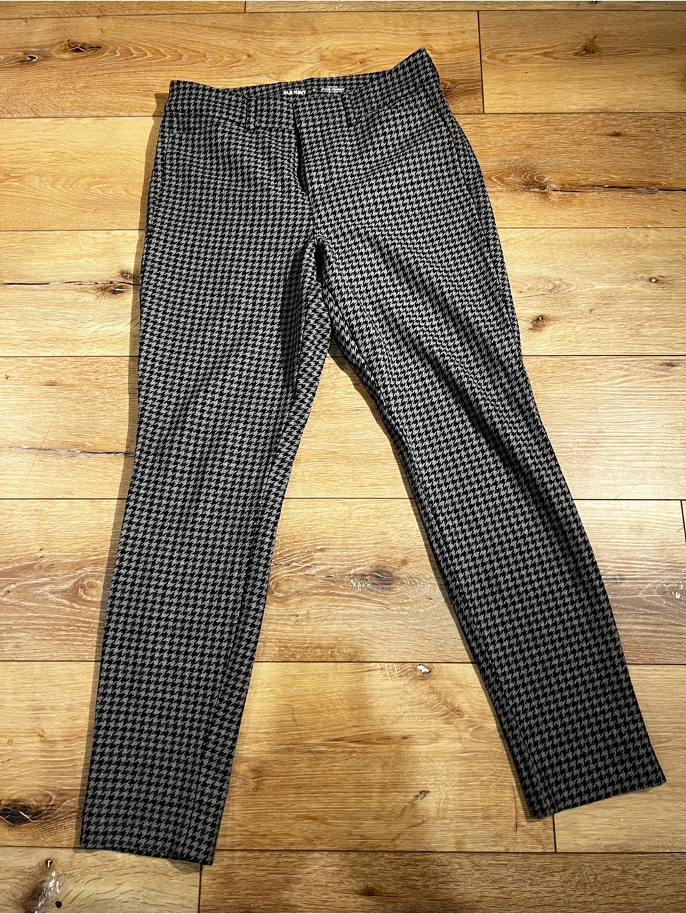 Old Navy women’s houndstooth Dress Pants - Black & Gray